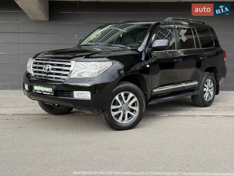 Внедорожник / Кроссовер Toyota Land Cruiser 2010 в Киеве