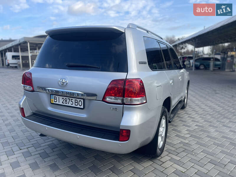 Позашляховик / Кросовер Toyota Land Cruiser 2008 в Полтаві