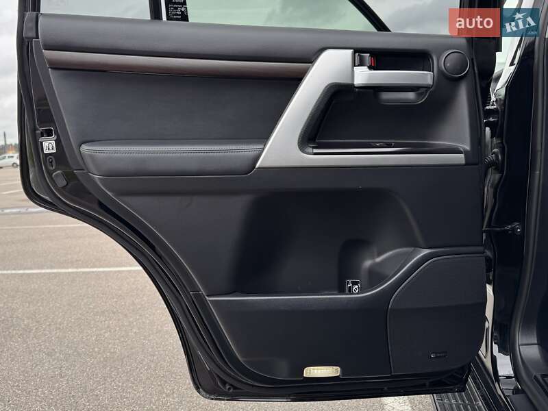 Позашляховик / Кросовер Toyota Land Cruiser 2018 в Києві