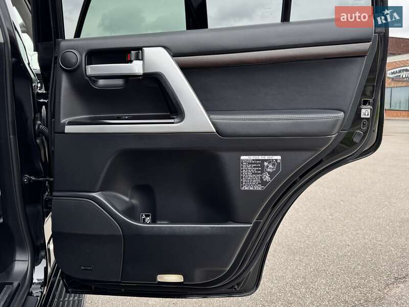 Позашляховик / Кросовер Toyota Land Cruiser 2018 в Києві