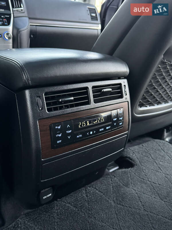 Внедорожник / Кроссовер Toyota Land Cruiser 2018 в Киеве фото 20 Внедорожник / Кроссовер Toyota Land Cruiser 2018 в Киеве