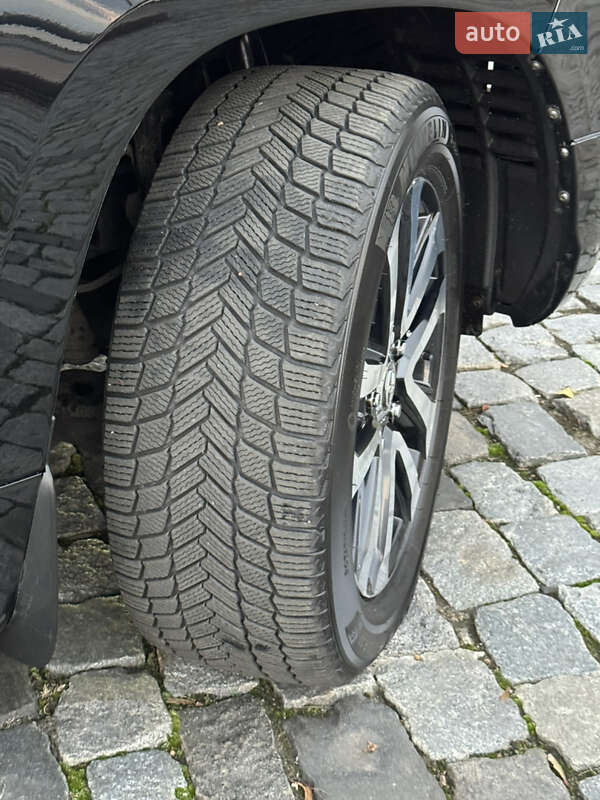 Внедорожник / Кроссовер Toyota Land Cruiser 2018 в Киеве фото 84 Внедорожник / Кроссовер Toyota Land Cruiser 2018 в Киеве