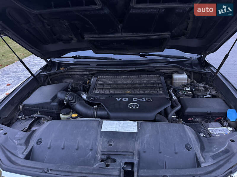 Позашляховик / Кросовер Toyota Land Cruiser 2010 в Мукачевому фото 77 Позашляховик / Кросовер Toyota Land Cruiser 2010 в Мукачевому