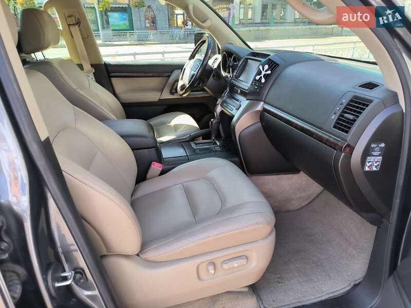 Внедорожник / Кроссовер Toyota Land Cruiser 2008 в Киеве
