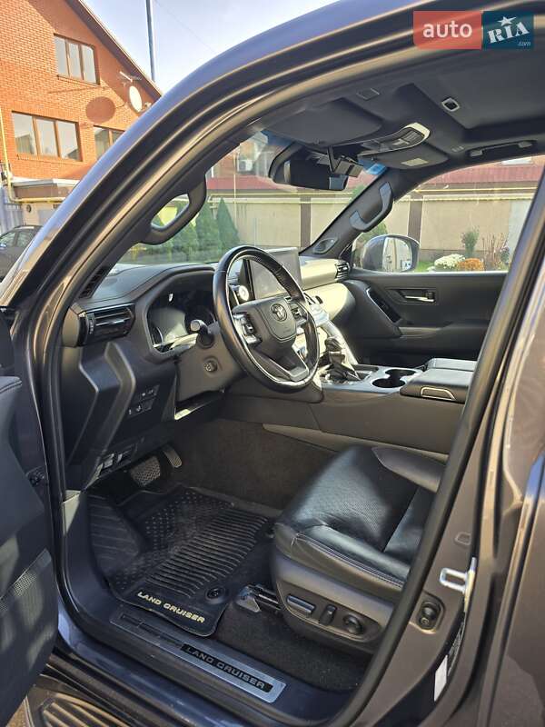 Внедорожник / Кроссовер Toyota Land Cruiser 2021 в Виннице