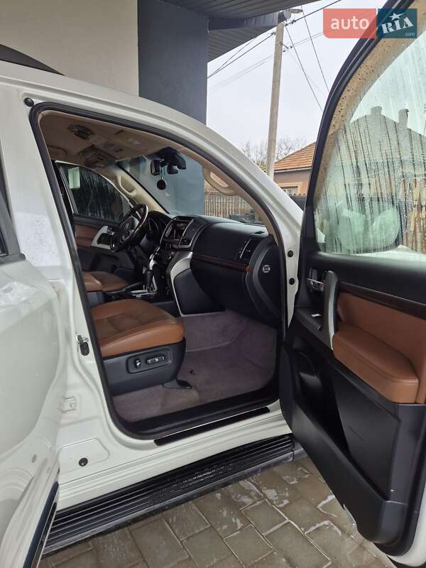 Внедорожник / Кроссовер Toyota Land Cruiser 2014 в Берегово