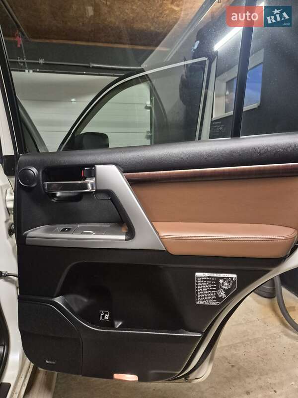 Внедорожник / Кроссовер Toyota Land Cruiser 2014 в Берегово