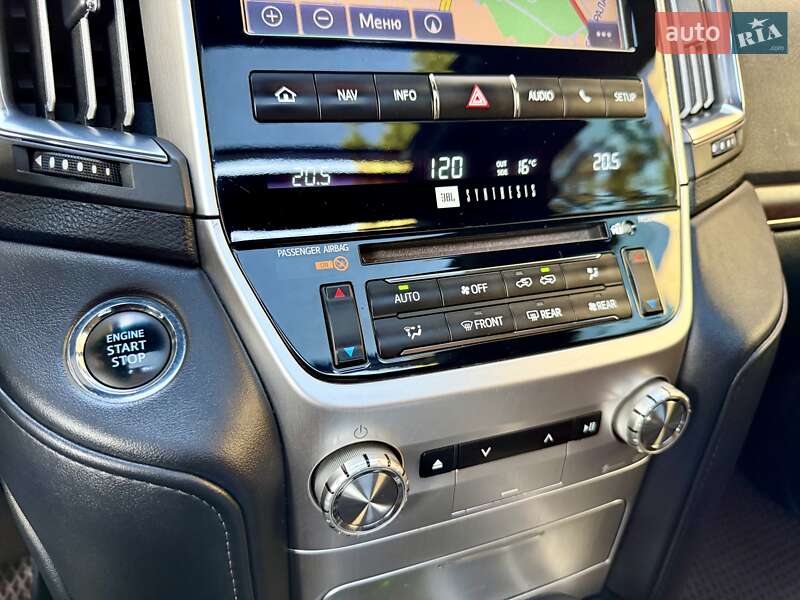 Позашляховик / Кросовер Toyota Land Cruiser 2017 в Дніпрі