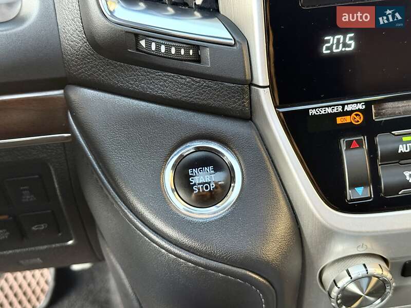 Позашляховик / Кросовер Toyota Land Cruiser 2017 в Дніпрі