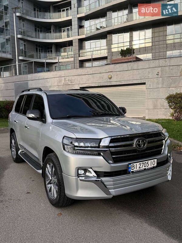 Внедорожник / Кроссовер Toyota Land Cruiser 2016 в Киеве