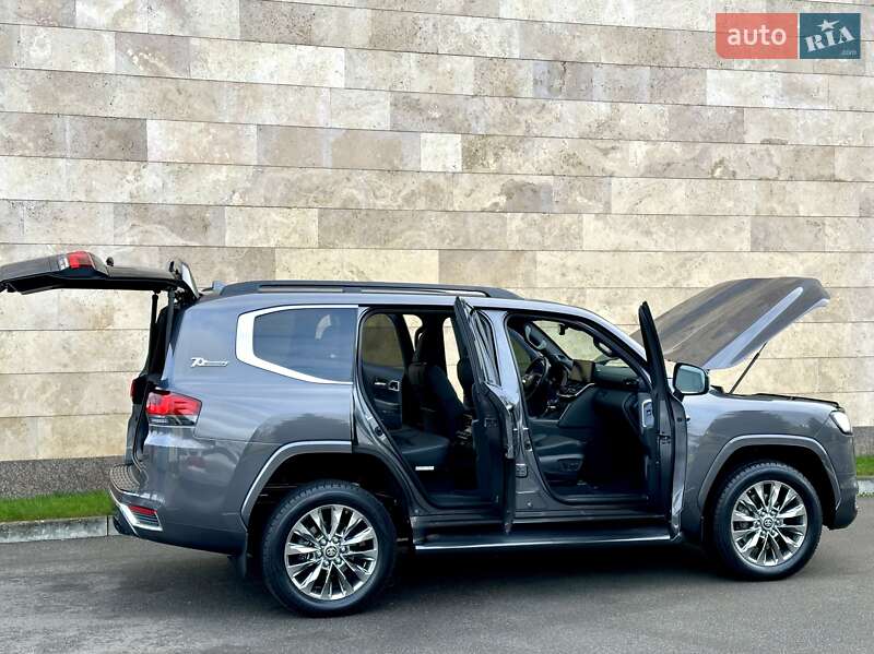 Внедорожник / Кроссовер Toyota Land Cruiser 2021 в Киеве