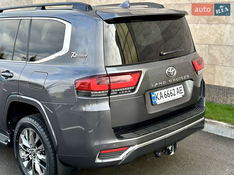 Внедорожник / Кроссовер Toyota Land Cruiser 2021 в Киеве