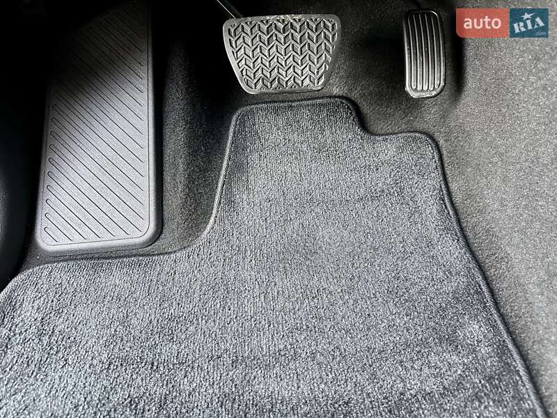 Внедорожник / Кроссовер Toyota Land Cruiser 2021 в Киеве