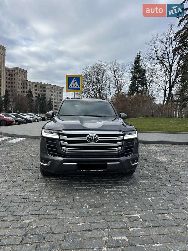 Внедорожник / Кроссовер Toyota Land Cruiser 2023 в Киеве