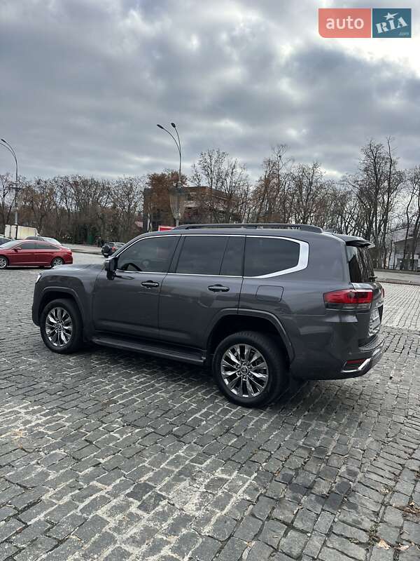 Внедорожник / Кроссовер Toyota Land Cruiser 2023 в Киеве