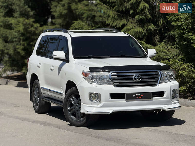 Внедорожник / Кроссовер Toyota Land Cruiser 2011 в Тернополе