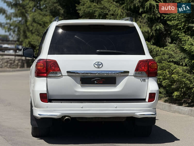 Внедорожник / Кроссовер Toyota Land Cruiser 2011 в Тернополе