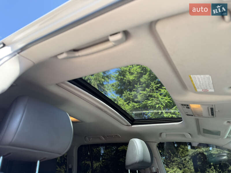 Внедорожник / Кроссовер Toyota Land Cruiser 2011 в Тернополе