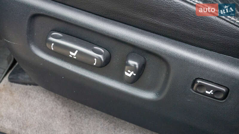 Внедорожник / Кроссовер Toyota Land Cruiser 2014 в Днепре