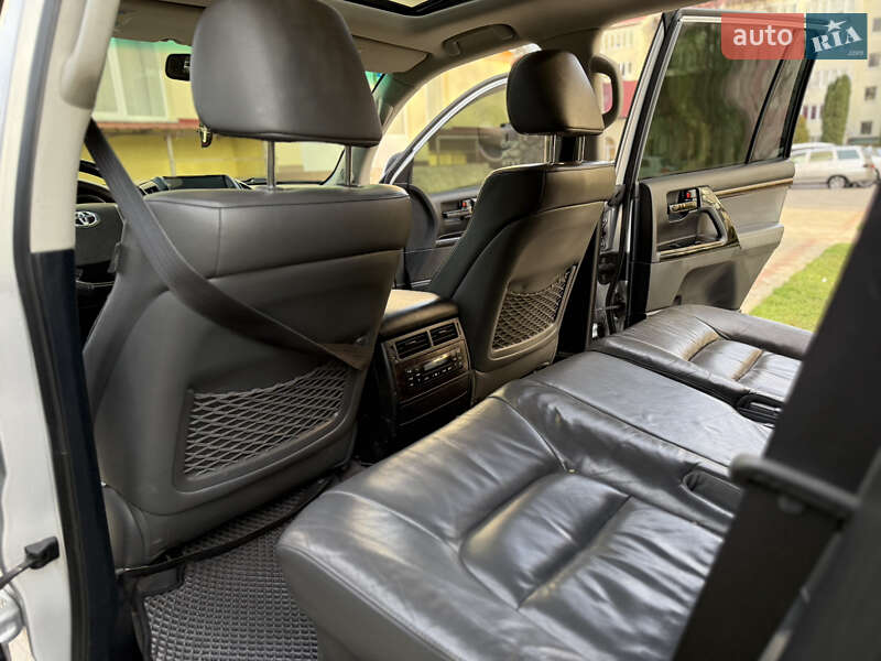 Внедорожник / Кроссовер Toyota Land Cruiser 2008 в Каменец-Подольском