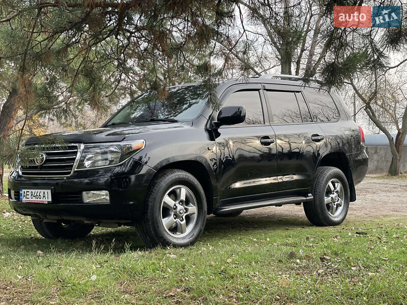 Внедорожник / Кроссовер Toyota Land Cruiser 2007 в Днепре