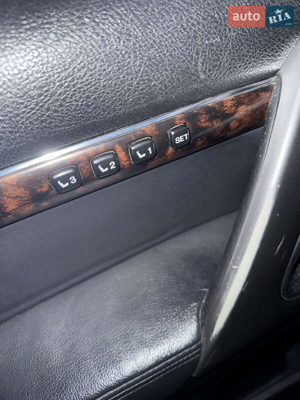 Внедорожник / Кроссовер Toyota Land Cruiser 2012 в Чорткове