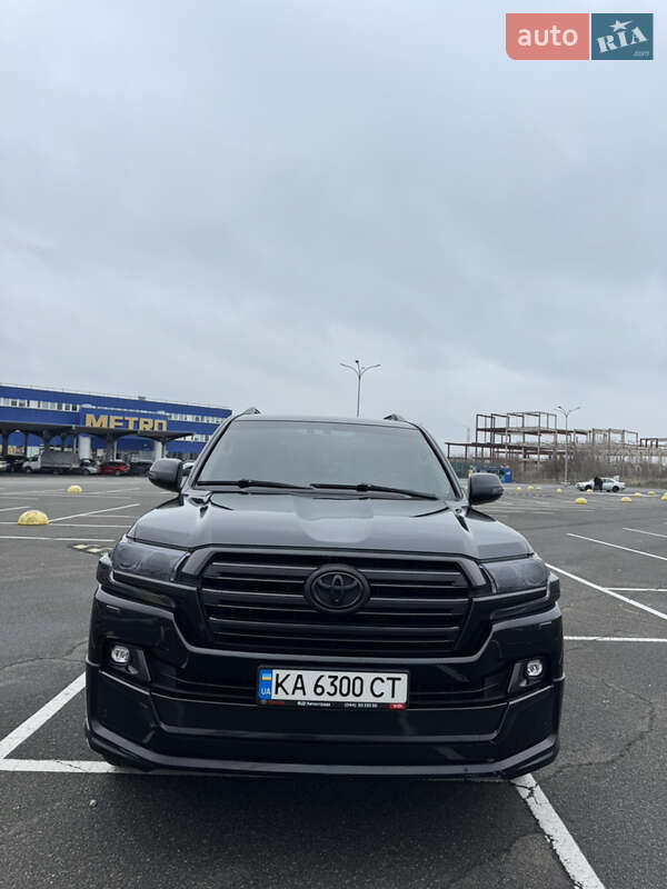 Внедорожник / Кроссовер Toyota Land Cruiser 2019 в Киеве
