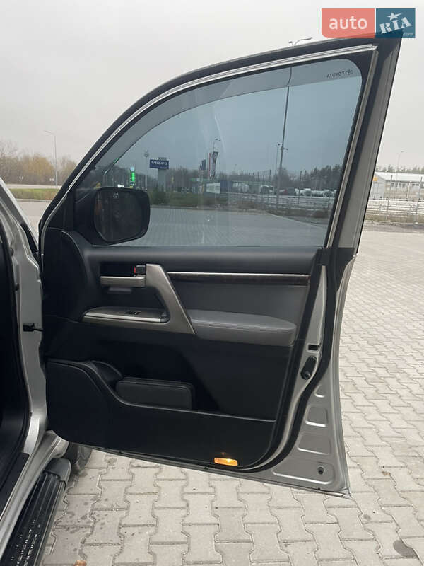 Внедорожник / Кроссовер Toyota Land Cruiser 2007 в Днепре