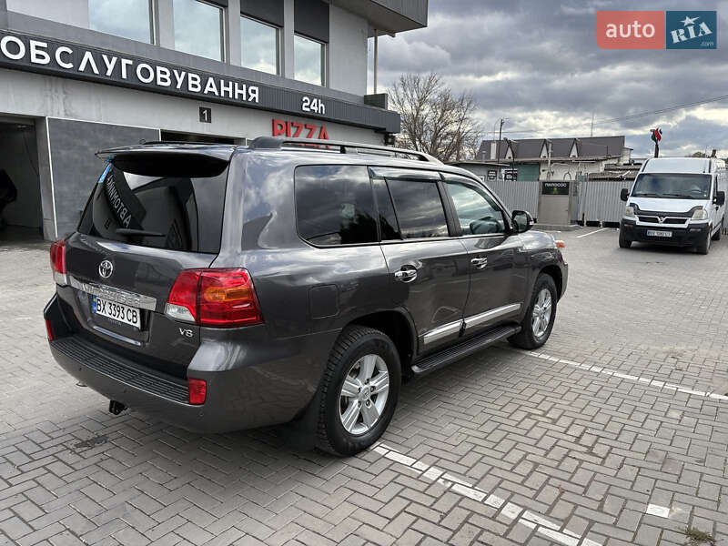 Внедорожник / Кроссовер Toyota Land Cruiser 2012 в Каменец-Подольском