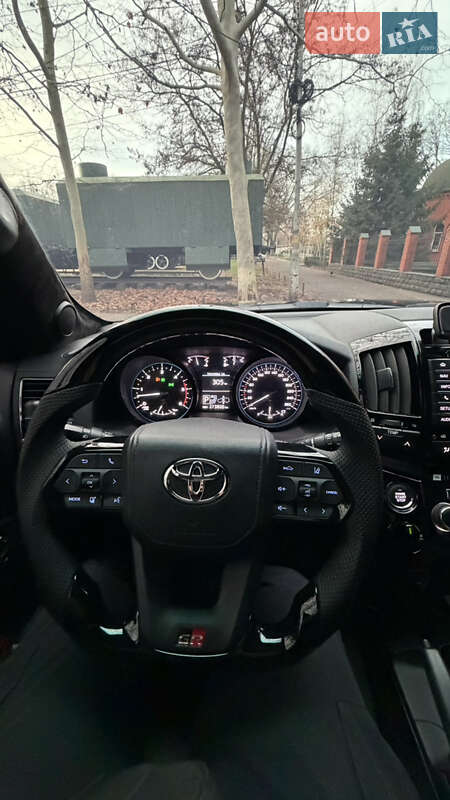 Внедорожник / Кроссовер Toyota Land Cruiser 2012 в Одессе