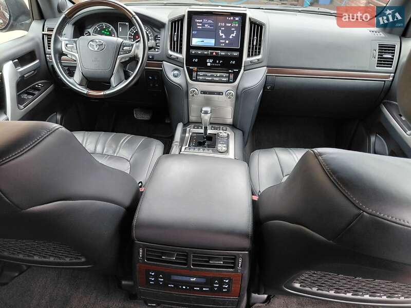 Внедорожник / Кроссовер Toyota Land Cruiser 2020 в Ивано-Франковске фото 39 Внедорожник / Кроссовер Toyota Land Cruiser 2020 в Ивано-Франковске