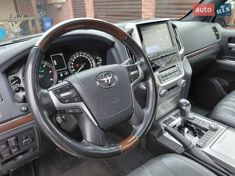 Внедорожник / Кроссовер Toyota Land Cruiser 2020 в Ивано-Франковске фото 83 Внедорожник / Кроссовер Toyota Land Cruiser 2020 в Ивано-Франковске