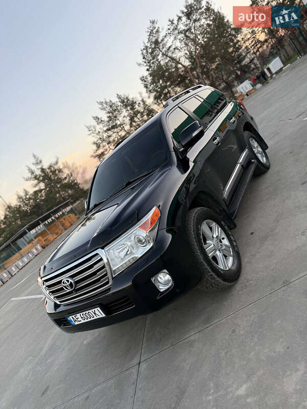 Позашляховик / Кросовер Toyota Land Cruiser 2013 в Дніпрі