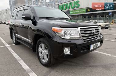 Позашляховик / Кросовер Toyota Land Cruiser 2013 в Києві