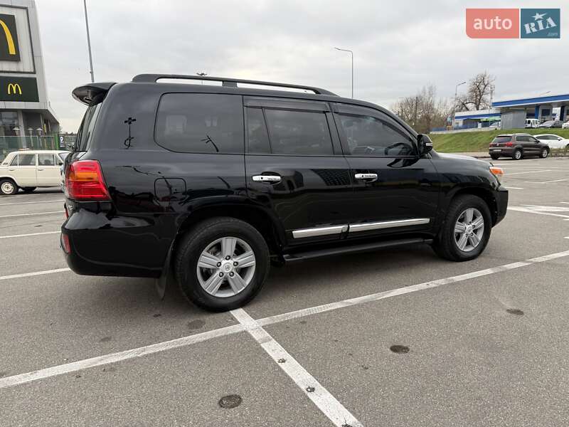 Внедорожник / Кроссовер Toyota Land Cruiser 2013 в Киеве фото 30 Внедорожник / Кроссовер Toyota Land Cruiser 2013 в Киеве