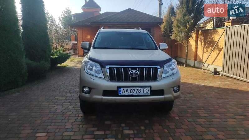 Toyota Land Cruiser 2013