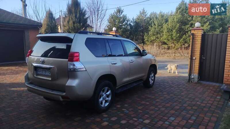 Внедорожник / Кроссовер Toyota Land Cruiser 2013 в Киеве