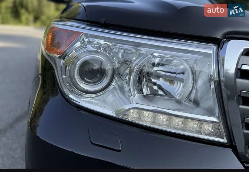 Внедорожник / Кроссовер Toyota Land Cruiser 2014 в Трускавце