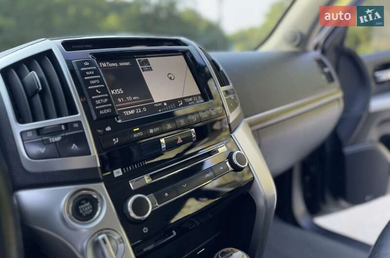 Внедорожник / Кроссовер Toyota Land Cruiser 2014 в Трускавце