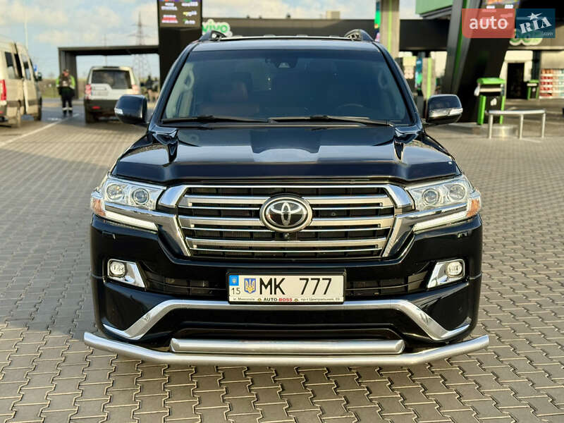 Внедорожник / Кроссовер Toyota Land Cruiser 2017 в Николаеве