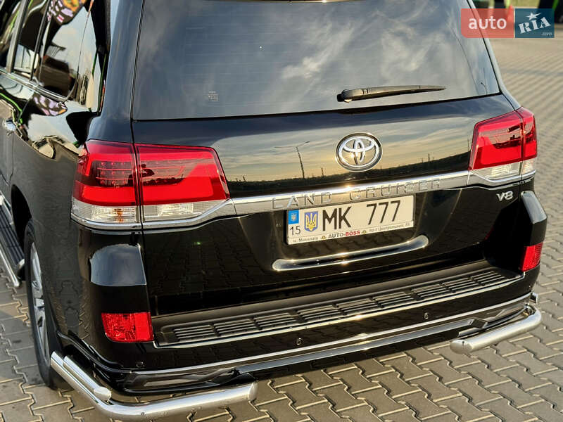 Внедорожник / Кроссовер Toyota Land Cruiser 2017 в Николаеве