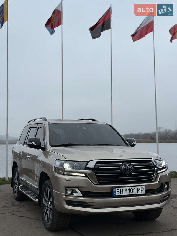 Toyota Land Cruiser 2018
