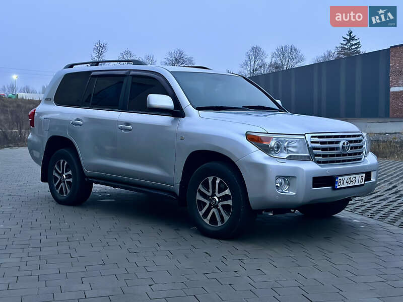 Внедорожник / Кроссовер Toyota Land Cruiser 2008 в Хмельницком