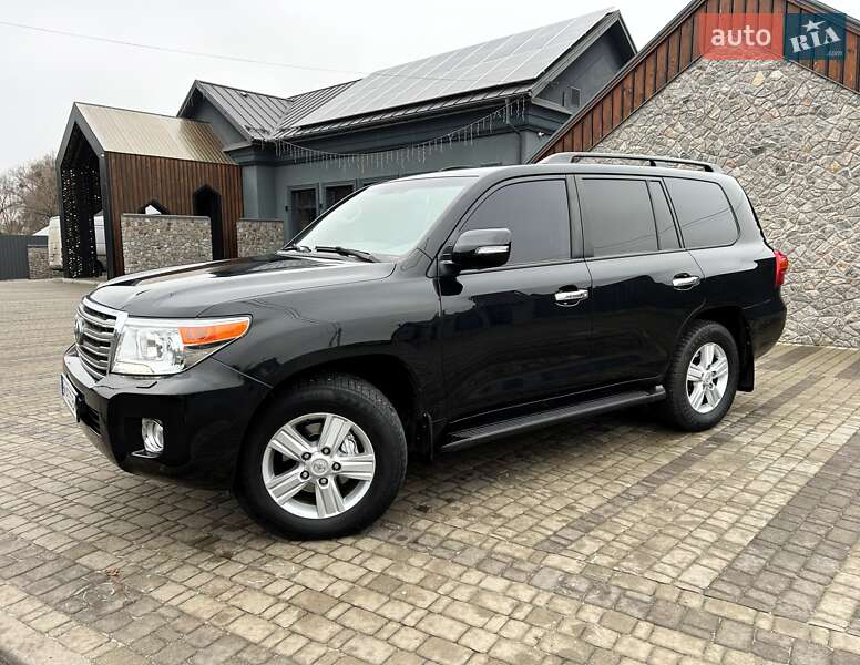 Внедорожник / Кроссовер Toyota Land Cruiser 2012 в Киеве фото 17 Внедорожник / Кроссовер Toyota Land Cruiser 2012 в Киеве