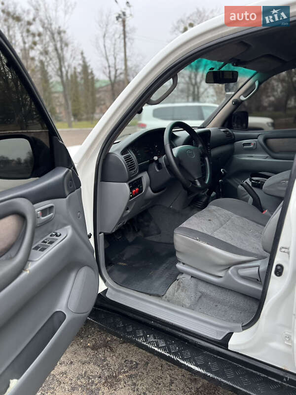 Внедорожник / Кроссовер Toyota Land Cruiser 1998 в Чугуеве