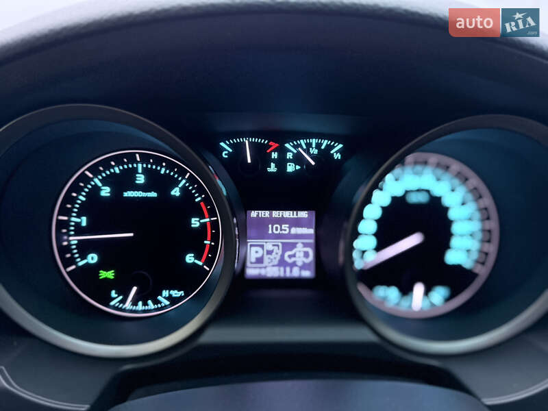 Внедорожник / Кроссовер Toyota Land Cruiser 2011 в Борисполе