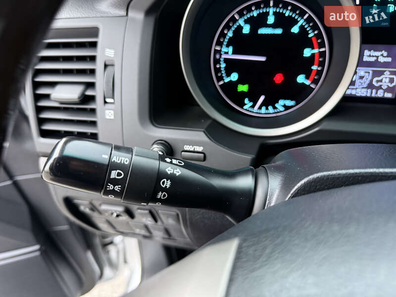 Внедорожник / Кроссовер Toyota Land Cruiser 2011 в Борисполе