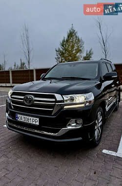 Позашляховик / Кросовер Toyota Land Cruiser 2016 в Львові
