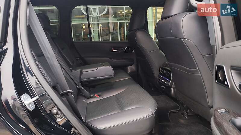 Внедорожник / Кроссовер Toyota Land Cruiser 2021 в Киеве