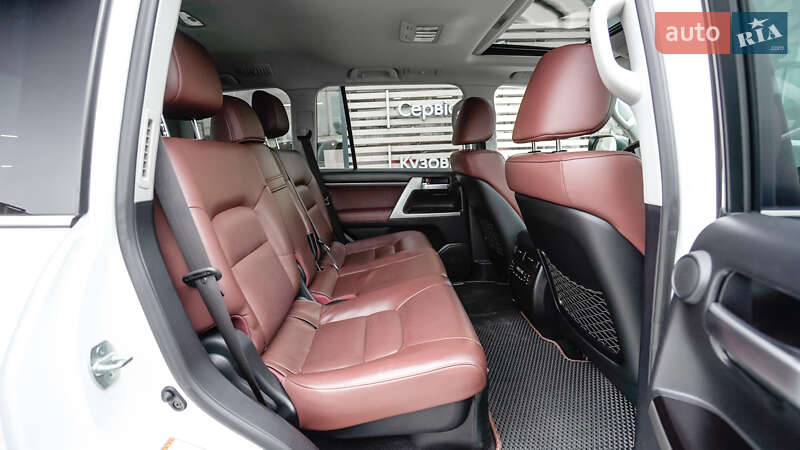 Внедорожник / Кроссовер Toyota Land Cruiser 2016 в Львове фото 7 Внедорожник / Кроссовер Toyota Land Cruiser 2016 в Львове